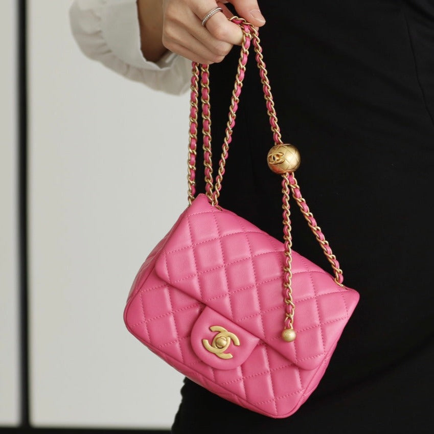 FLAP BAG 17CM PINK LAMBSKIN GOLD HARDWARE | Studio Nafay
