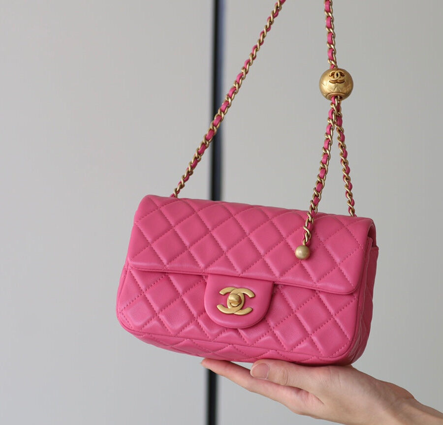 FLAP BAG 20CM PINK LAMBSKIN GOLD HARDWARE | Studio Nafay