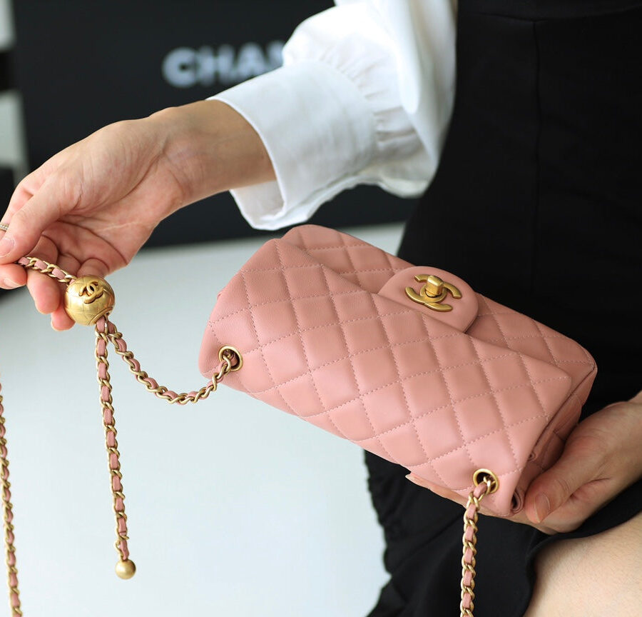 FLAP BAG 20CM BABY PINK LAMBSKIN GOLD HARDWARE | Studio Nafay