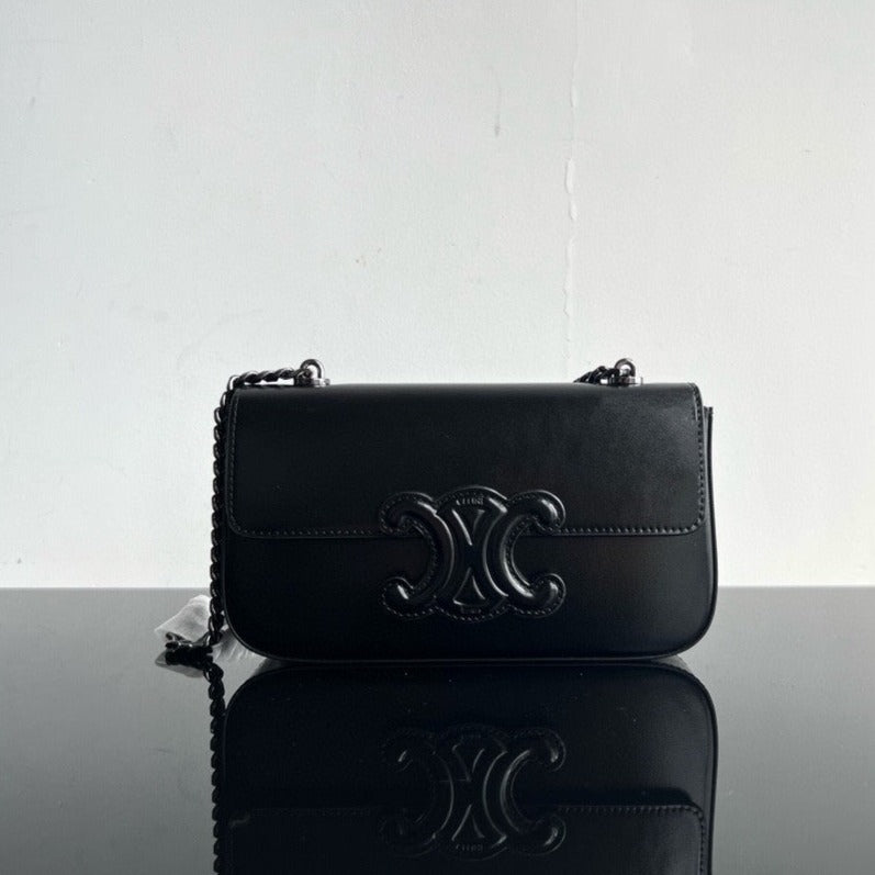 CUIR TRIOMPHE 20 ALL BLACK CALFSKIN | Studio Nafay
