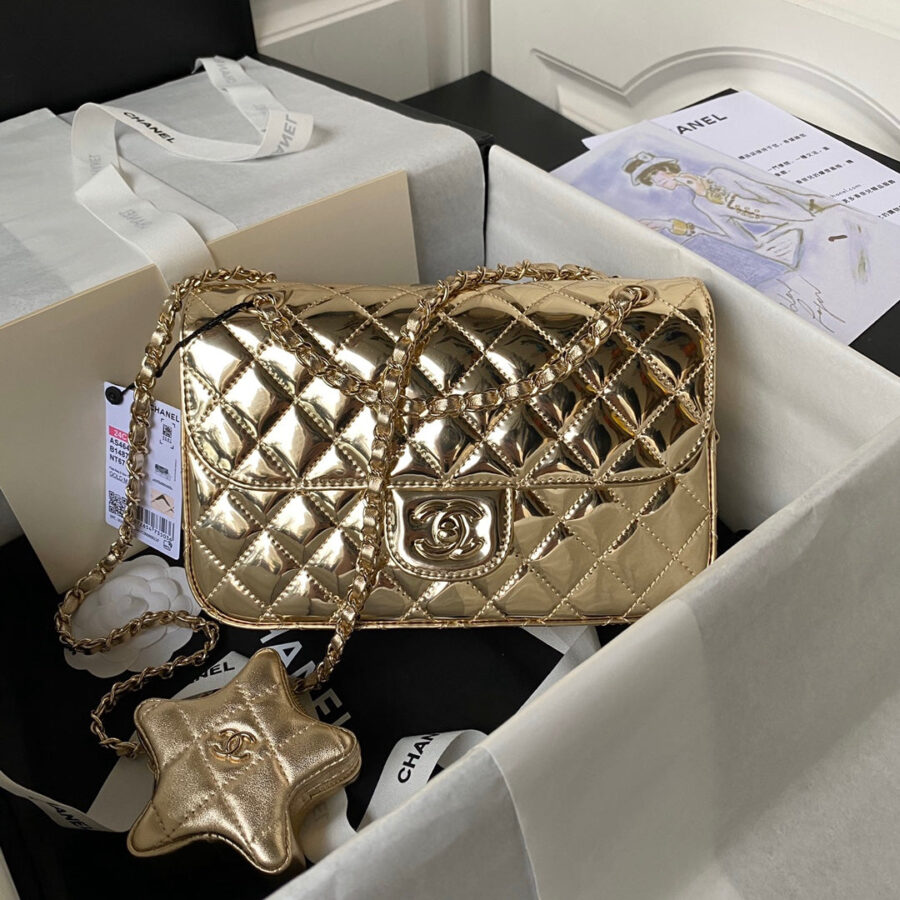 FLAP BAG MEDIUM 24CM GOLD METALIC CALFSKIN | Studio Nafay