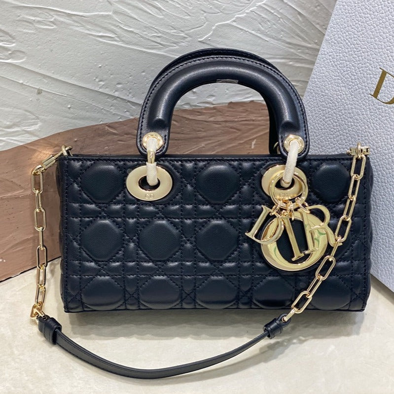 SMALL LADY D-JOY 22 BLACK LAMBSKIN | Studio Nafay