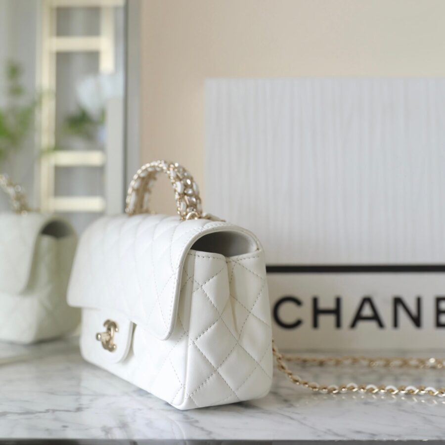 MINI RECTANGLE FLAP BAG TOP HANDLE 20CM WHITE LAMBSKIN SILVER HARDWARE | Studio Nafay