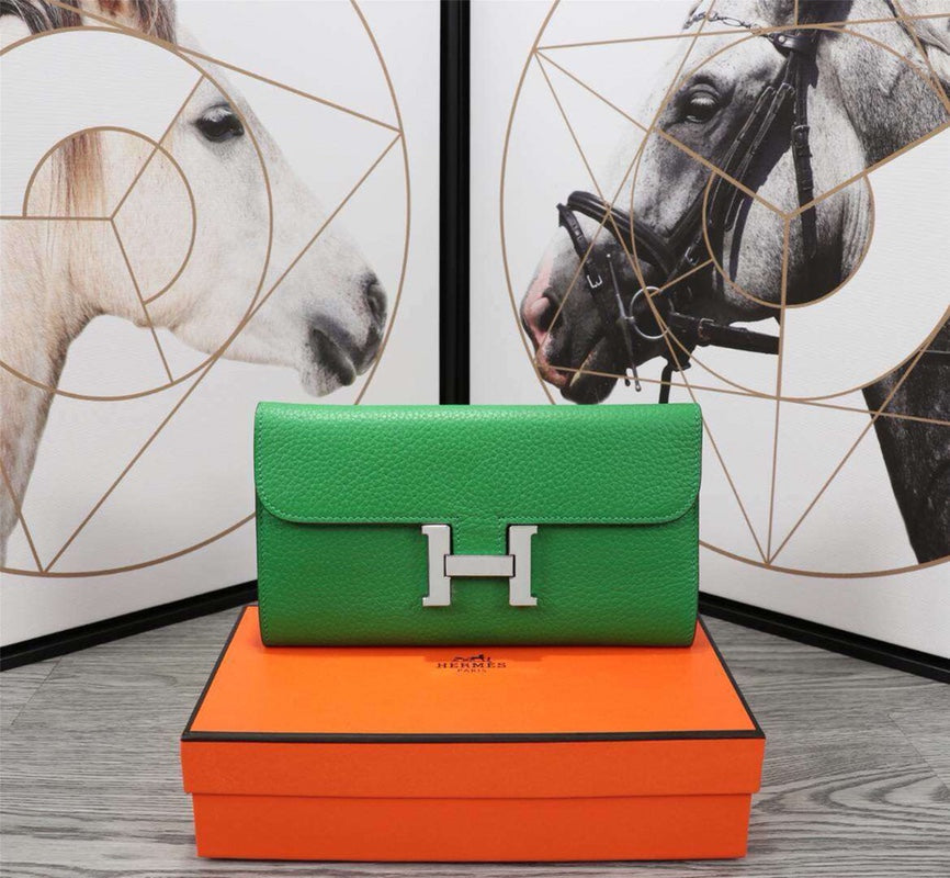 HM CLUTCH CONSTANCE 20.5 GREEN CALFSKIN SILVER HARDWARE | Studio Nafay