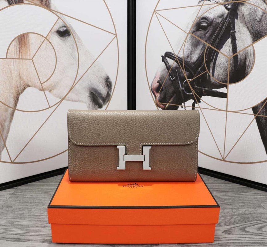 HM CLUTCH CONSTANCE 20.5 KHAKI CALFSKIN SILVER HARDWARE | Studio Nafay