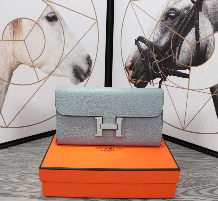 HM CLUTCH CONSTANCE 20.5 ICEBERG CALFSKIN SILVER HARDWARE | Studio Nafay