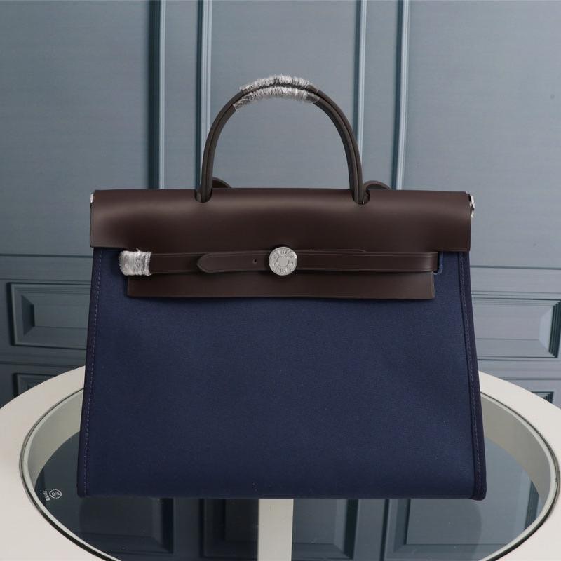 HM HERBAG ZIP 31 NAVY AND CHOCOLATE CANVAS | Studio Nafay