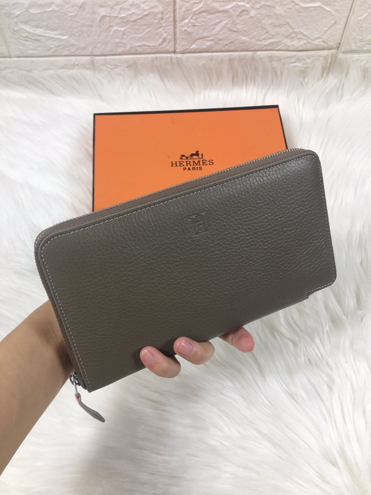 HM SILK’IN CLASSIC WALLET 20 GRAY GRAINED CALFSKIN