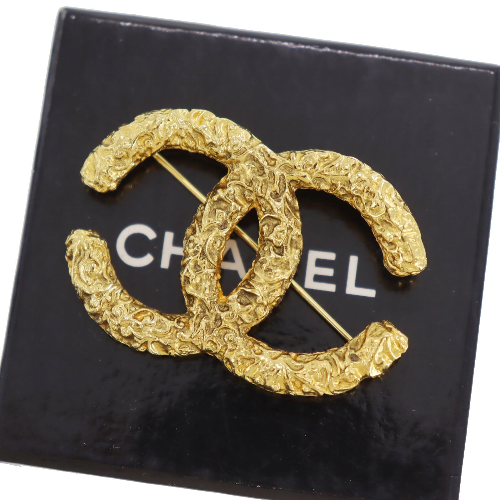 Chanel Gold Logos Pin Brooch Handbag 11