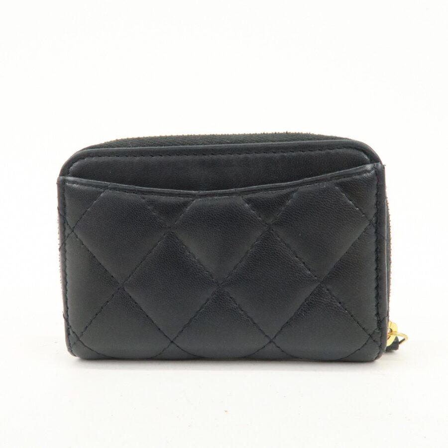 Chanel Black Elegant Handbag 4 | Studio Nafay