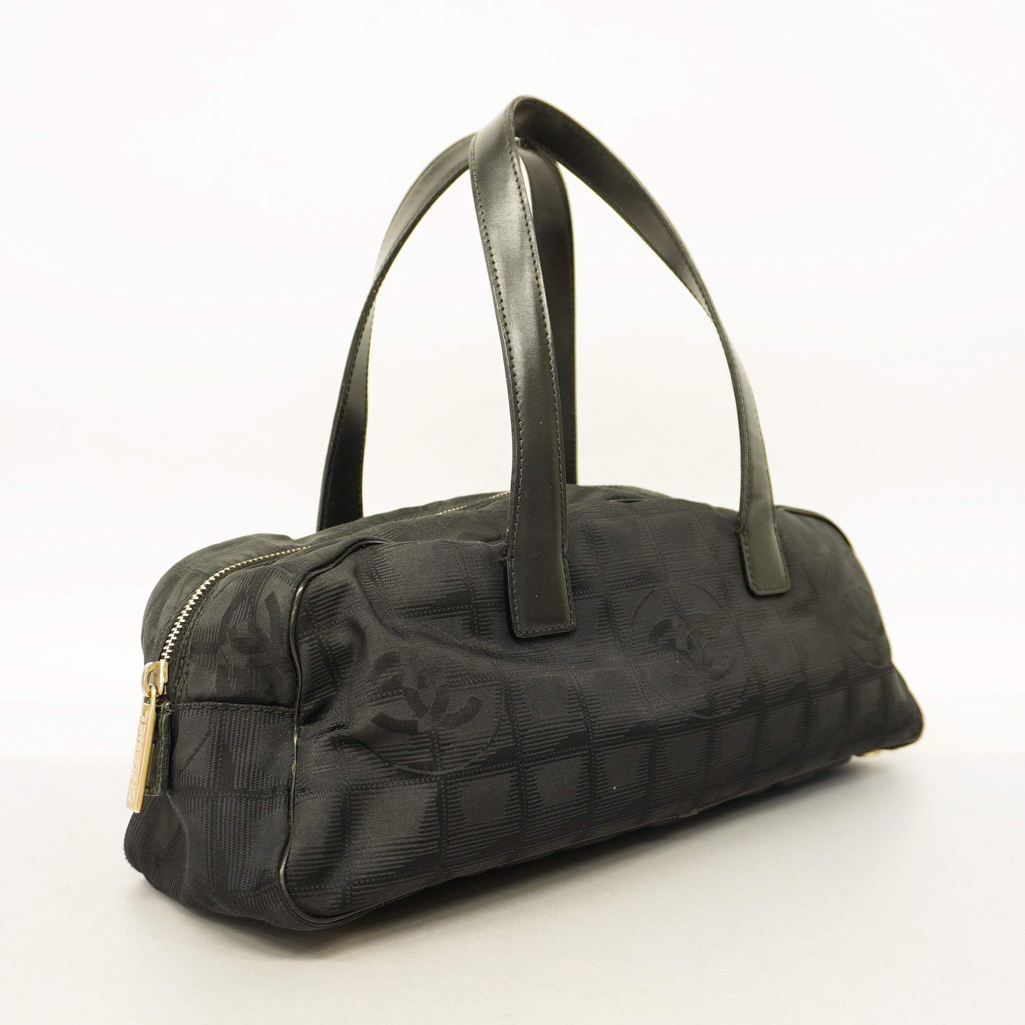 CHANELAuth New Travel Line Handbag Women’s Nylon Handbag Black