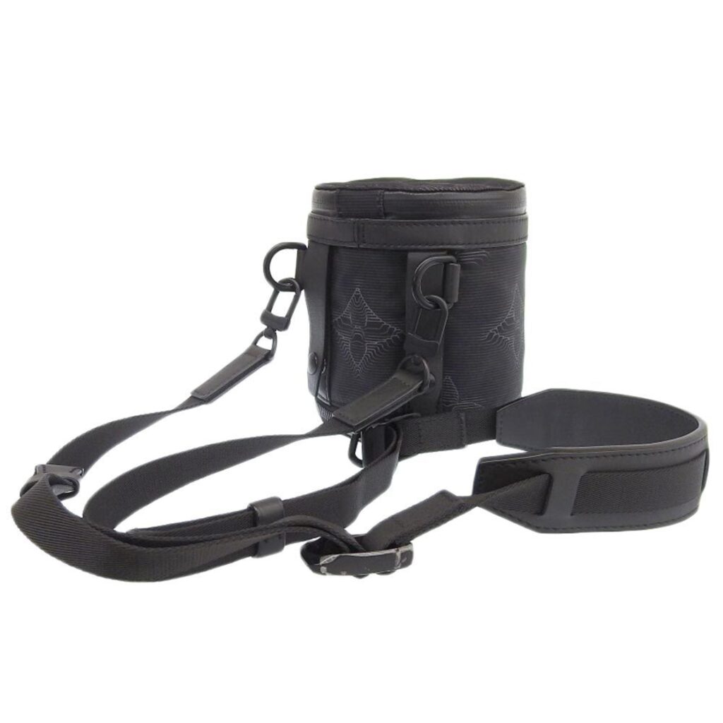 Louis Vuitton Nylon Black Shoulder Bags - Product Image 2