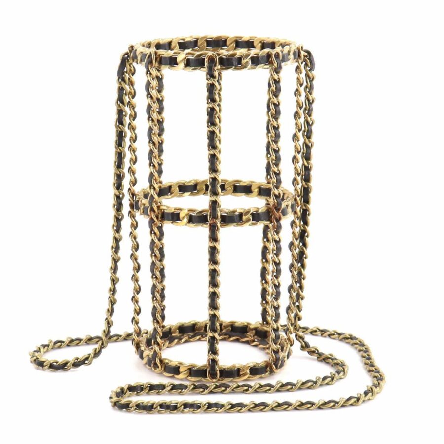 Chanel Leather Black Shoulder Bag 2 | Studio Nafay