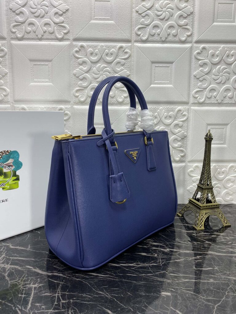 PRA GALLERIA 32 BAG IN NAVY BLUE SAFFIANO LEATHER - Product Image 2