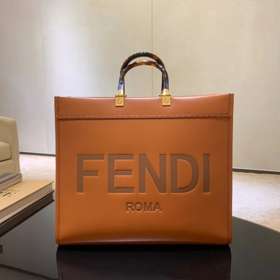SHINE 40 TOTE BAG IN CARROT ORANGE EMBOSSED CALFSKIN | Studio Nafay