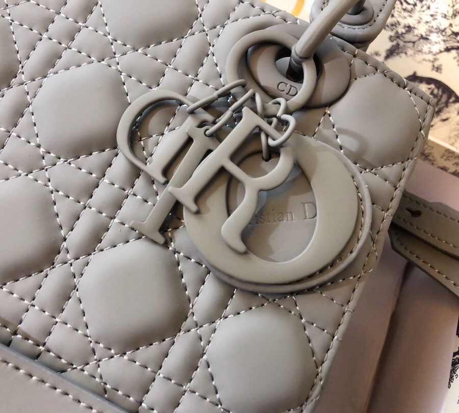 MEDIUM LADY 20 BAG IN GREY CALFSKIN | Studio Nafay