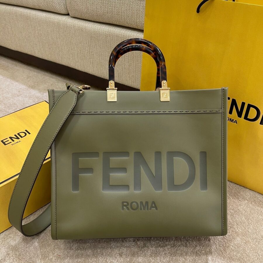 SHINE LARGE 35 TOTE IN OLIVE GREEN CALFSKIN | Studio Nafay