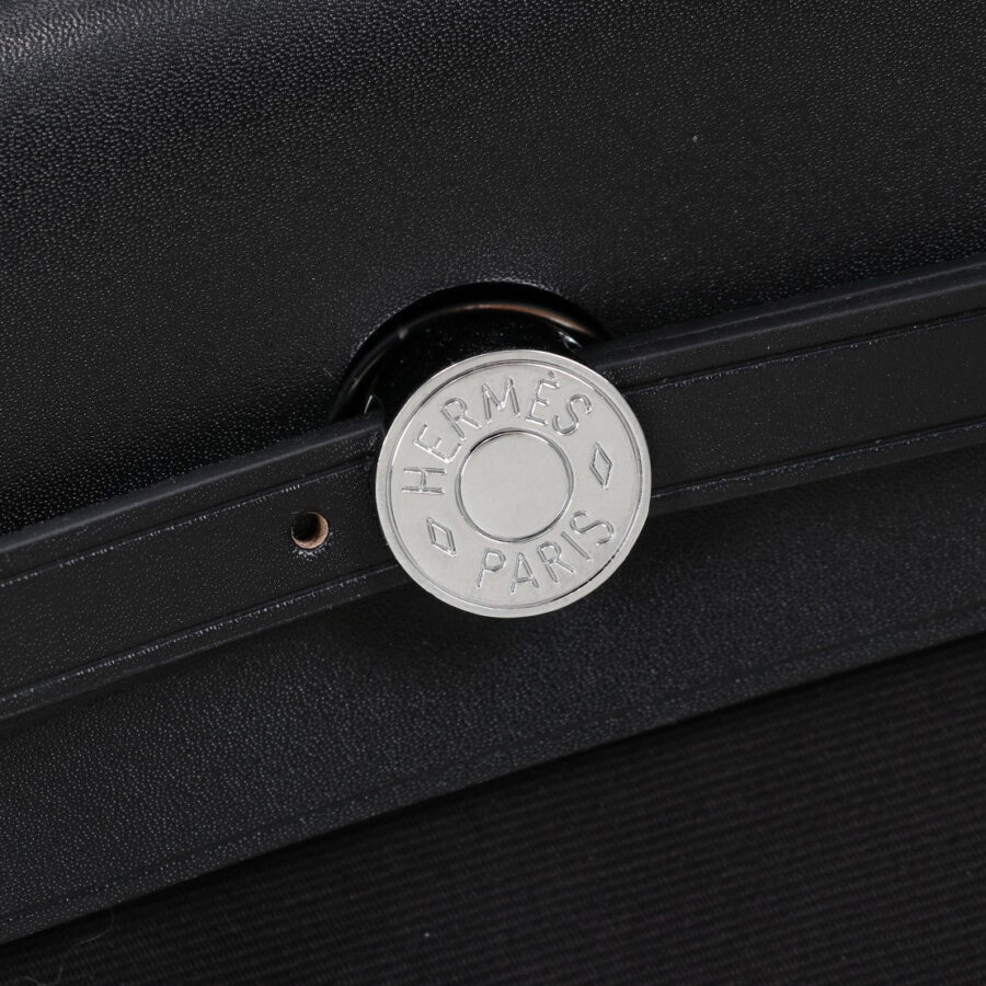 HM HERBAG ZIP 31 BLACK CANVAS | Studio Nafay