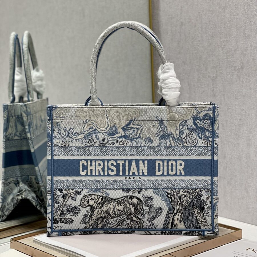 Medium CD Book Tote 36cm Gradient Blue Tiger | Studio Nafay