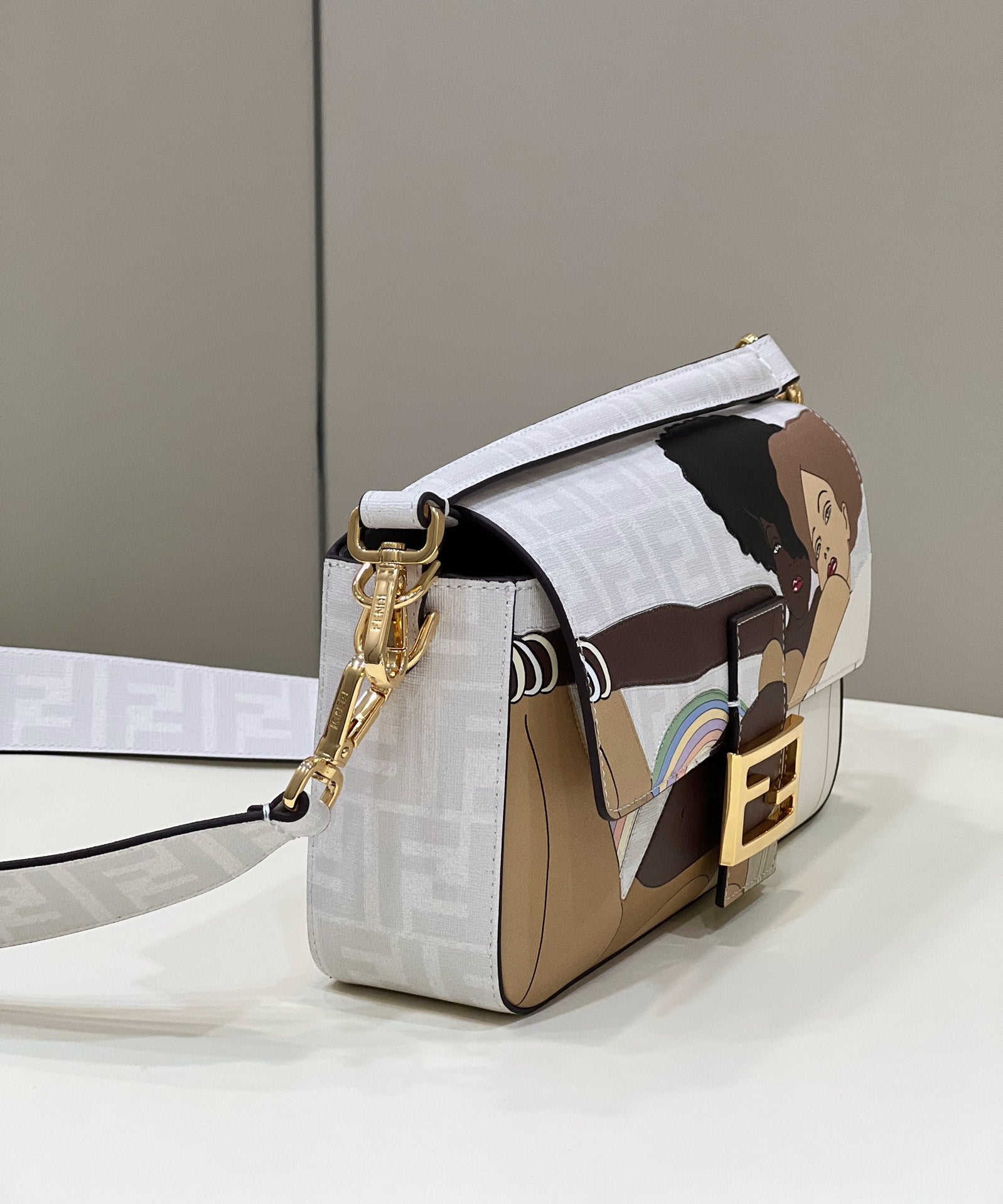 Fendi 27 Shoulder Bag TASCHE Weiß Kalbsleder Attach Sticker GOLD