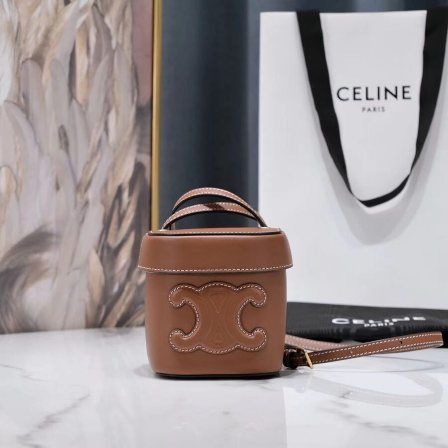 SQUARE BOX CROSSBODY BAG 11 CINNAMON BROWN CALFSKIN | Studio Nafay