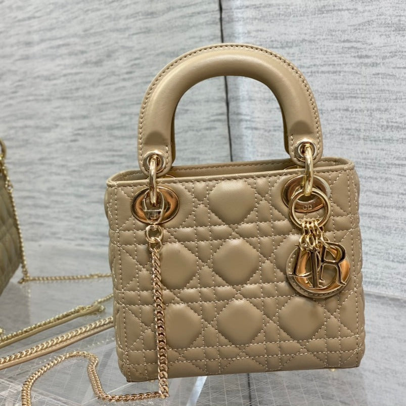 mini lady 17 camel lambskin | Studio Nafay