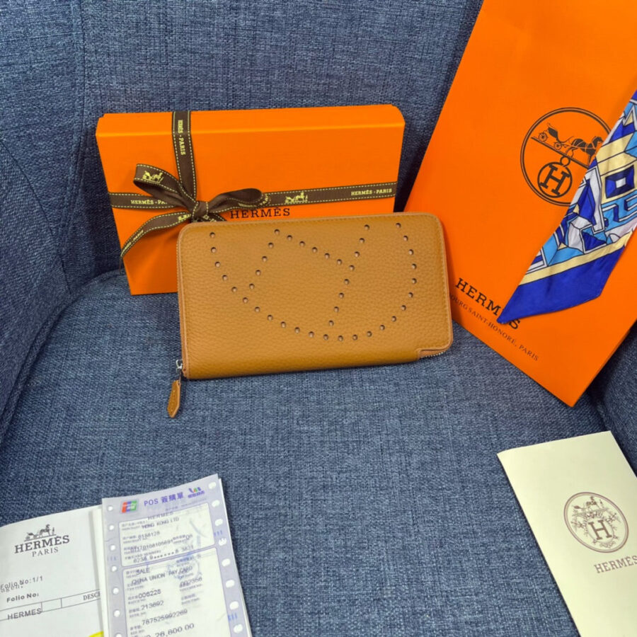 HM SILK'IN HOLED WALLET 19 BRONZE GRAINED CALFSKIN | Studio Nafay