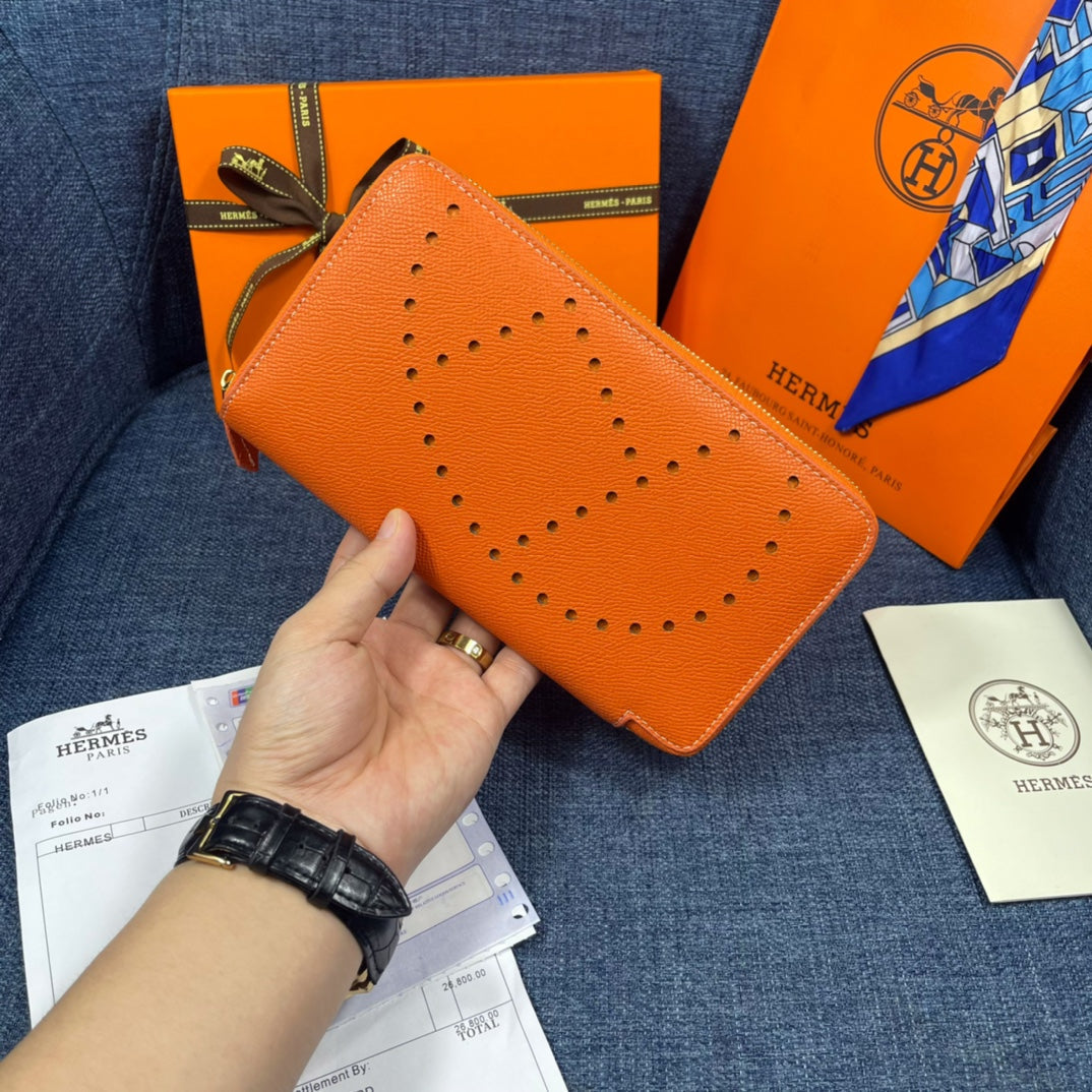 HM SILK’IN HOLED WALLET 19 ORANGE CALFSKIN