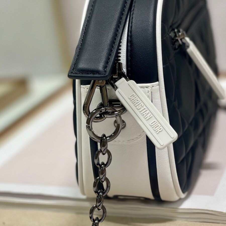 VIBE HOBO 22 BAG IN BLACK CALFSKIN | Studio Nafay