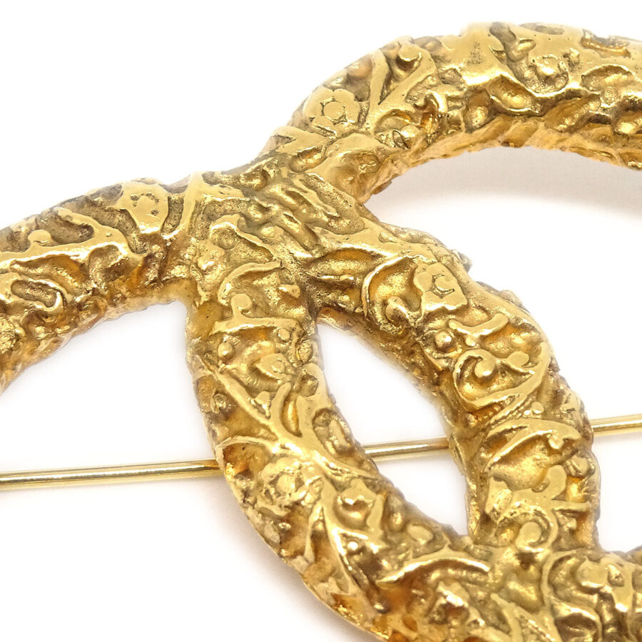 Chanel Gold Elegant Handbag 45 | Studio Nafay