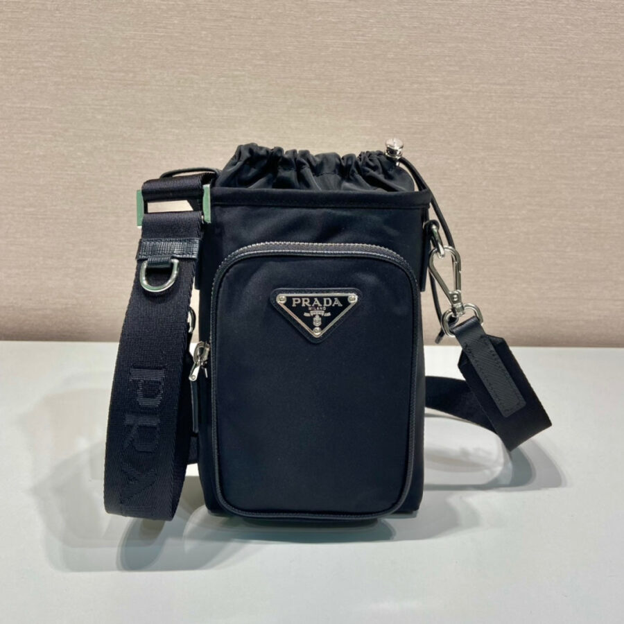 PHONE BAG 18 IN BLACK RE-NYLON | Studio Nafay
