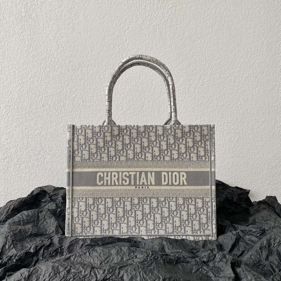 Medium CD Book Tote 36cm Grey | Studio Nafay