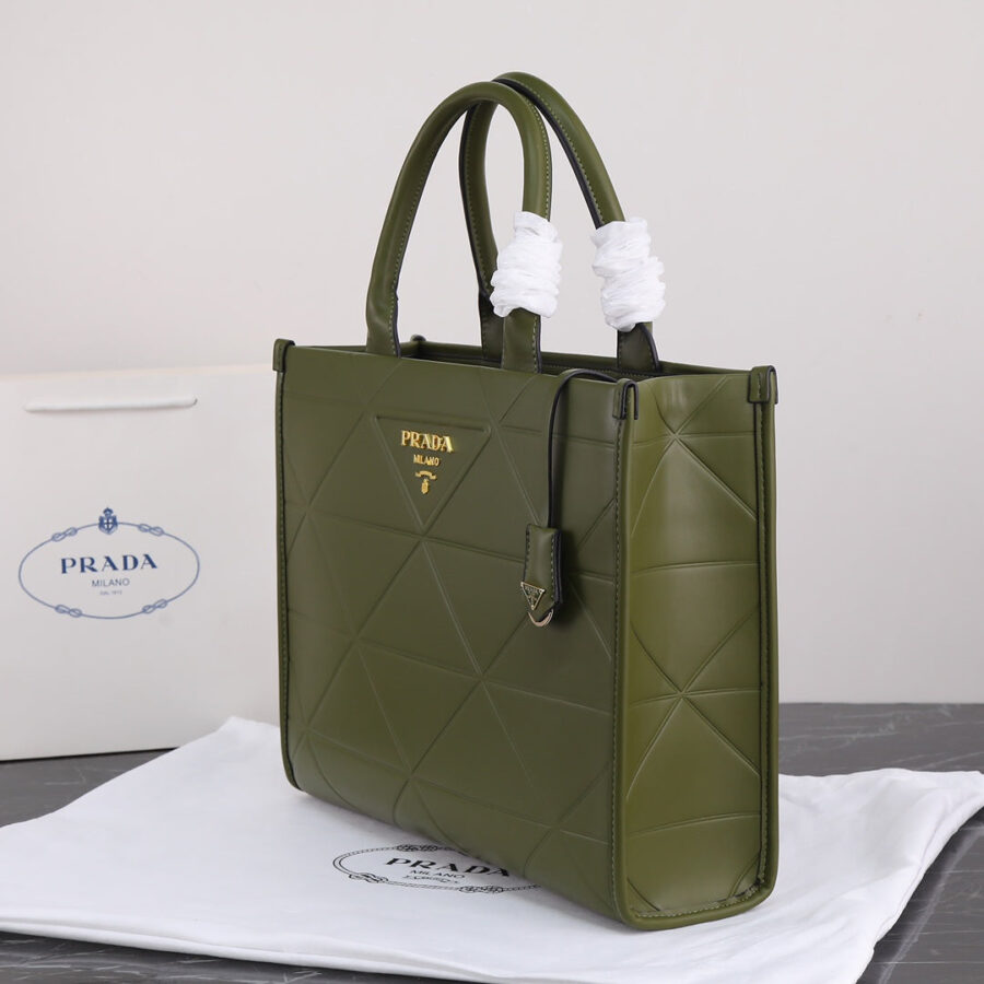PRA LARGE 39 TOTE IN OLIVE GREEN CALFSKIN GOLD HARDWARE | Studio Nafay