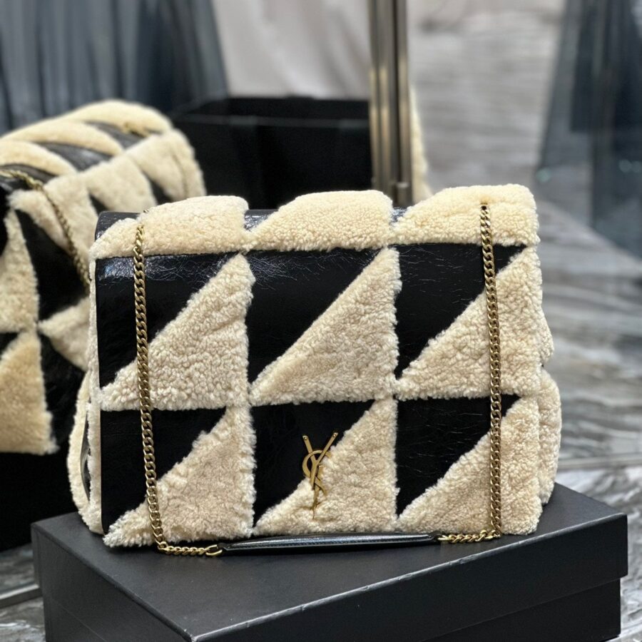 JAMIE 4.3 LARGE BAG 38 IN BLACK CALFSKIN MIX BEIGE SHEARLING GOLD HARDWARE | Studio Nafay