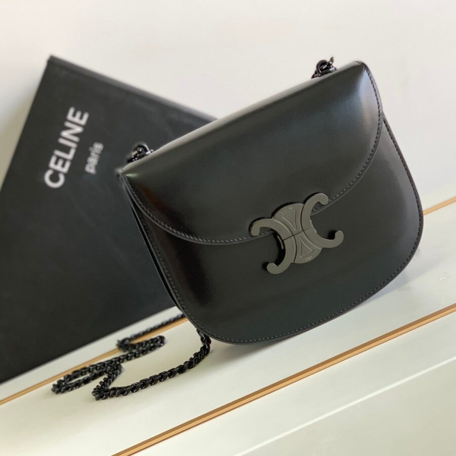 teen besace triomphe 18.5 all black calfskin | Studio Nafay