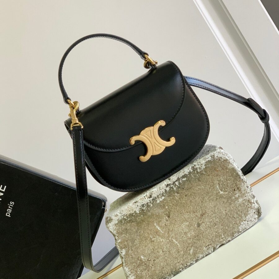 TEEN CHAIN BESACE TRIOMPHE 15.5CM BLACK CALFSKIN | Studio Nafay