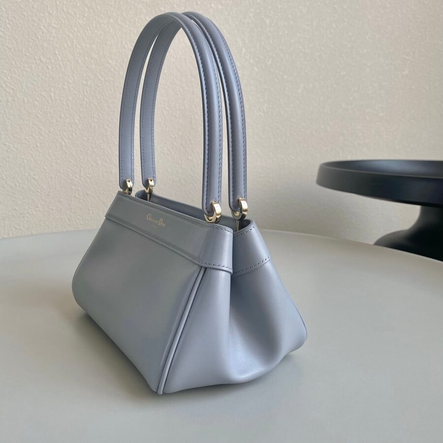 MEDIUM 22 KEY HANDBAG IN SKY BLUE CALFSKIN | Studio Nafay
