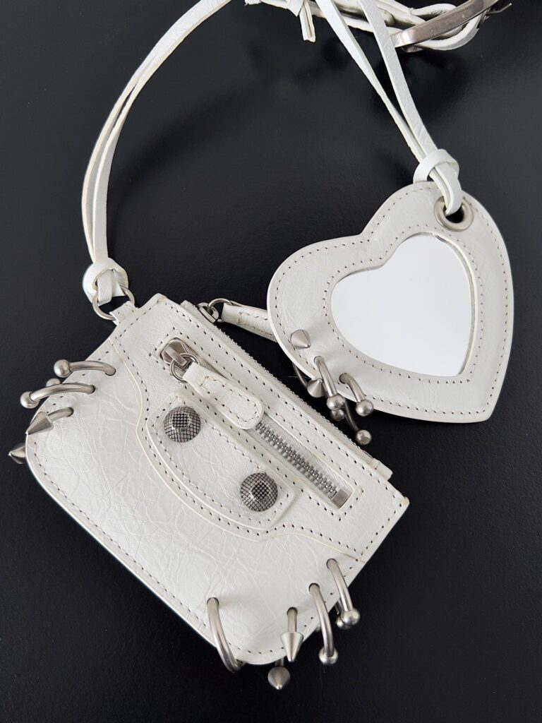 LE CAGOLE XS SHOULDER BAG 26 IN WHITE ARENA LAMBSKIN WITH PIERCING SILVER HARDWARE - Product Image 2