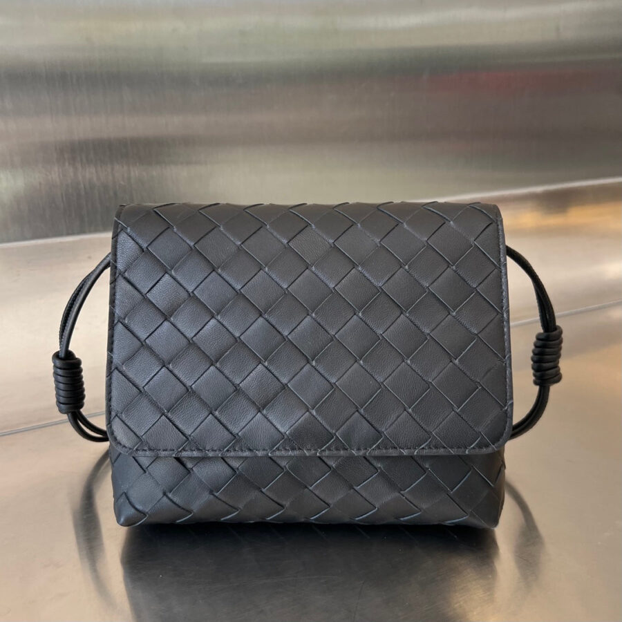 Bottega Veneta BV Mini Crossbody Bag 19cm Black Calfskin Ghw | Studio Nafay