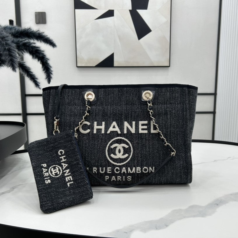 Chanel Deauville gold bag – front view
