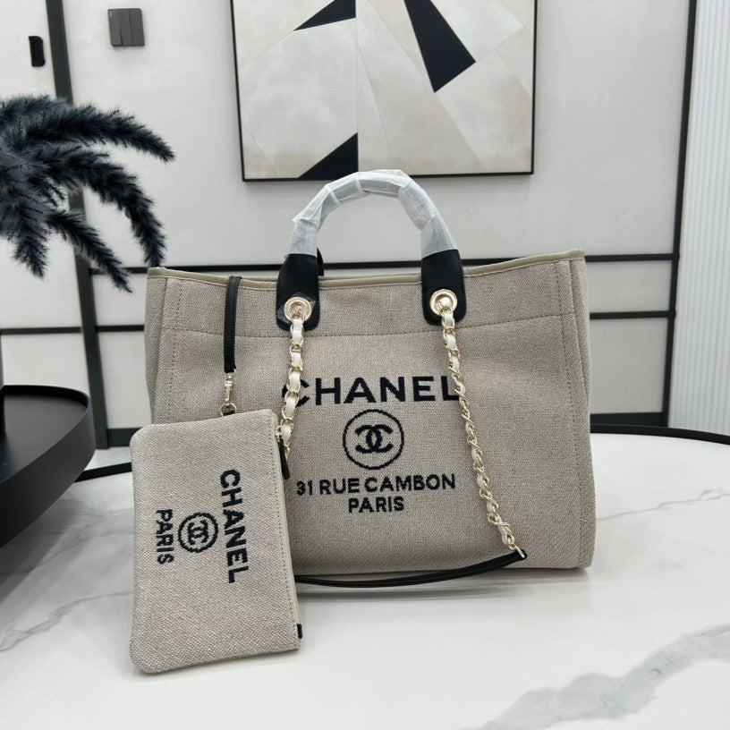 Chanel Deauville gold bag – front view