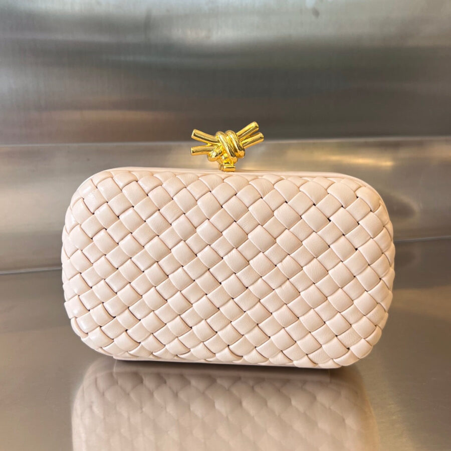 KNOT 20 IN SOLF PINK LAMBSKIN | Studio Nafay