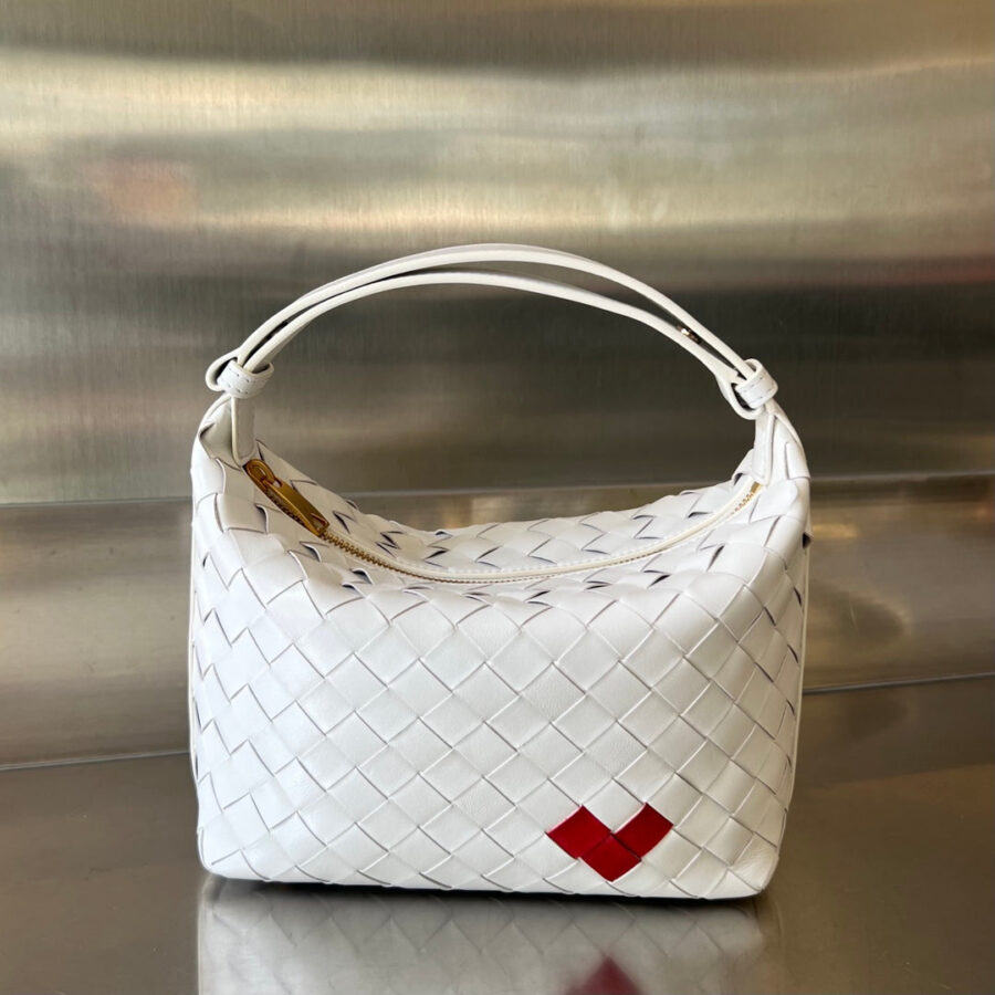 WALLACE 22 BAG WHITE CALFSKIN RED MINI HEART | Studio Nafay