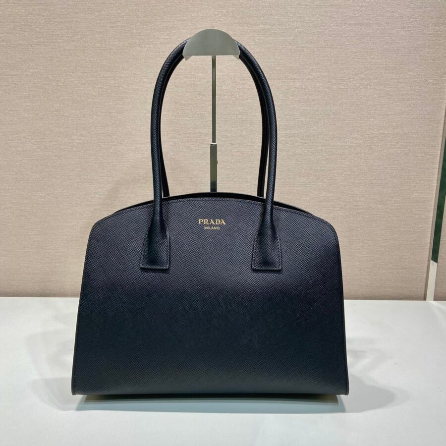 SHOPPING BAG 36 IN BLACK SAFFIANO LEATHER | Studio Nafay