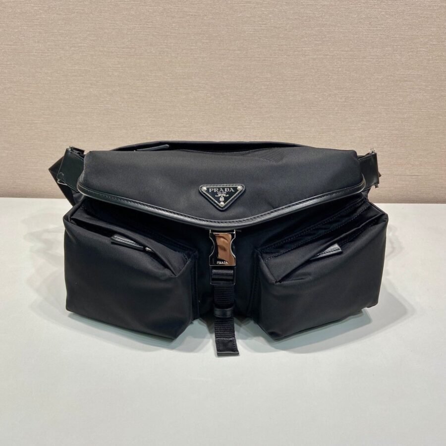 BELT BAG 27 IN BLACK RE-NYLON | Studio Nafay