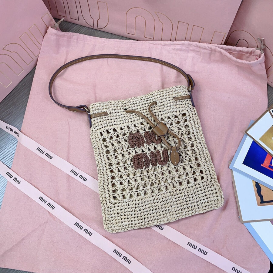 miu bucket bag 20cm beige woven fabric | Studio Nafay