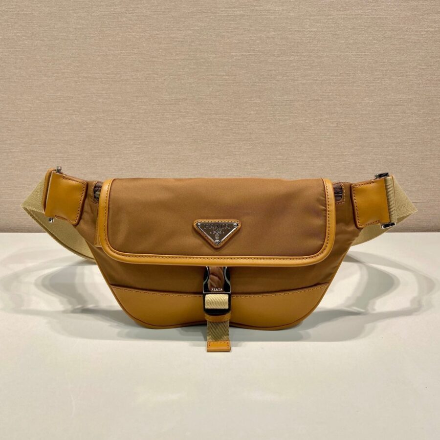 BELT BAG 18 IN SEPIA BROWN RE-NYLON AND CALFSKIN TRIM | Studio Nafay
