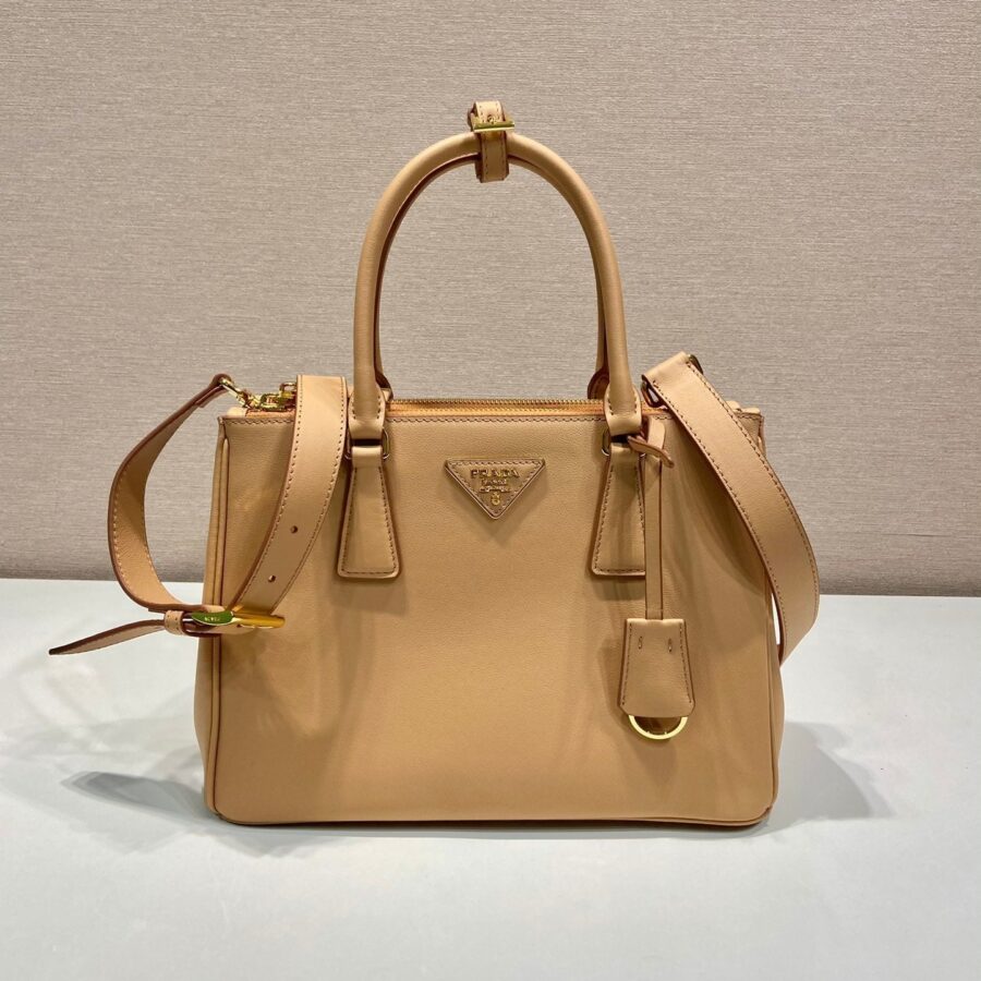 MEDIUM GALLERIA BAG 28 IN CIDER BROWN SMOOTH CALFSKIN GOLD HARDWARE | Studio Nafay