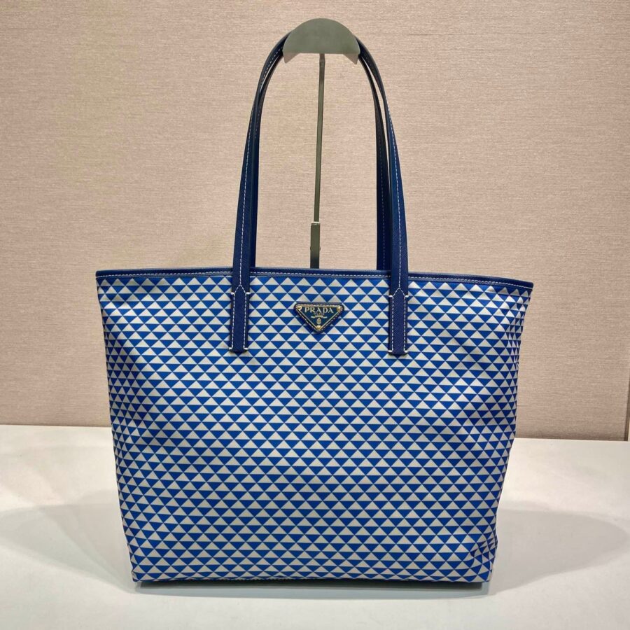 TOTE BAG 33 IN BLUE MIX WHITE TRIANGLE PATTERN EMBROIDERED FABRIC | Studio Nafay
