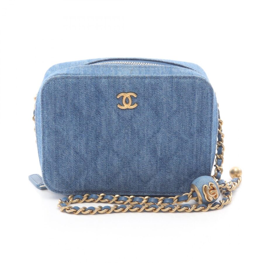 Chanel Matelasse Shoulder Bag | Studio Nafay